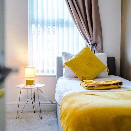 Finchley House Lovely House In Anfield, 2 Minutes Walk From The Stadium, Parking And Wifi Villa Liverpool Dış mekan fotoğraf